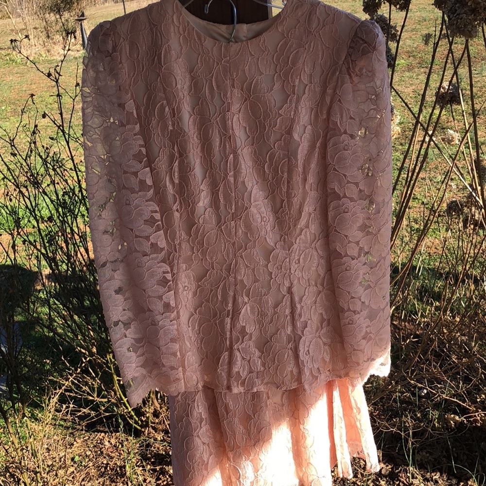 Stunning lace skirt, set mother of the bride\groom, size 12 - Picture 4 of 9